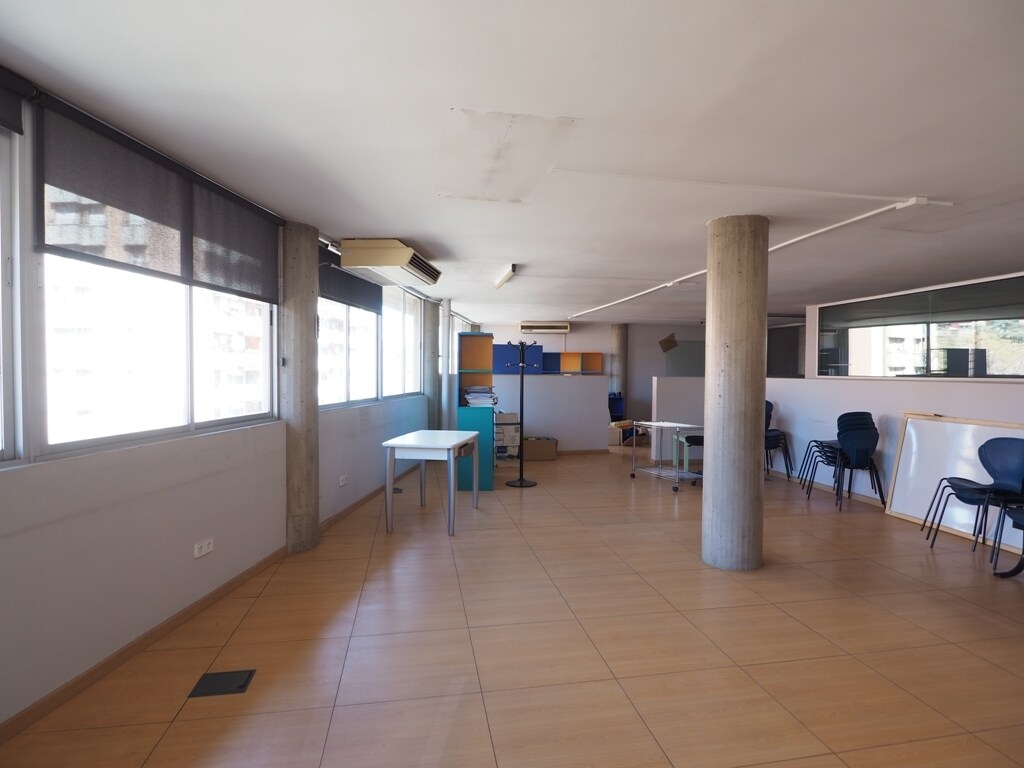 Office in Granollers, Barcelona for lease Primary Photo- Image 1 of 4