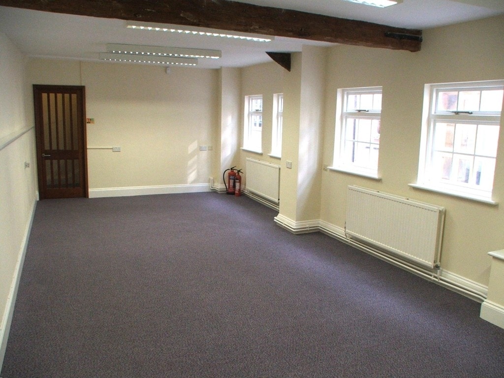 47 Market Pl, Henley On Thames for lease Interior Photo- Image 1 of 1