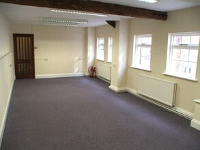 47 Market Pl, Henley On Thames for lease Interior Photo- Image 1 of 1