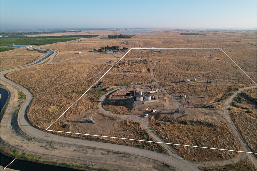 20 Acres in Kern County Rd, Bakersfield, CA à vendre - Aérien - Image 3 de 34