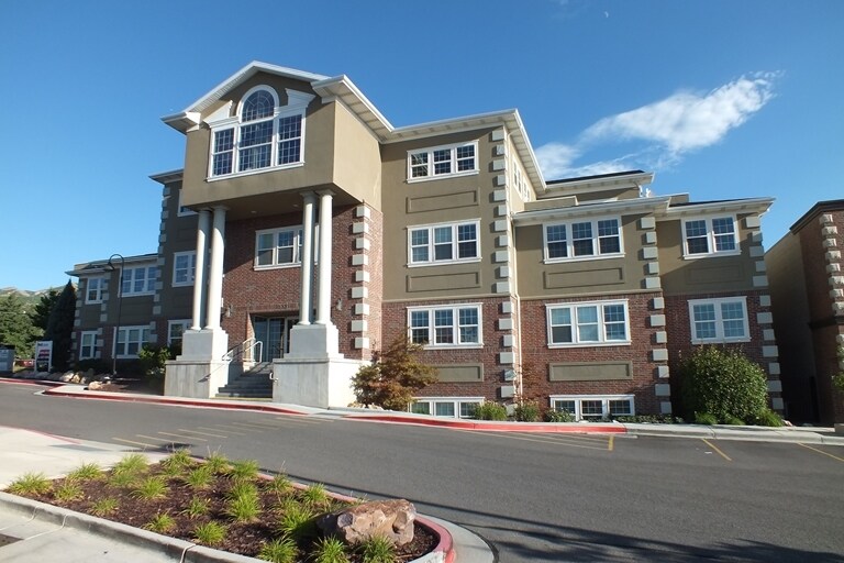 533 W 2600 S, Bountiful, UT à louer - Photo du bâtiment - Image 3 de 3
