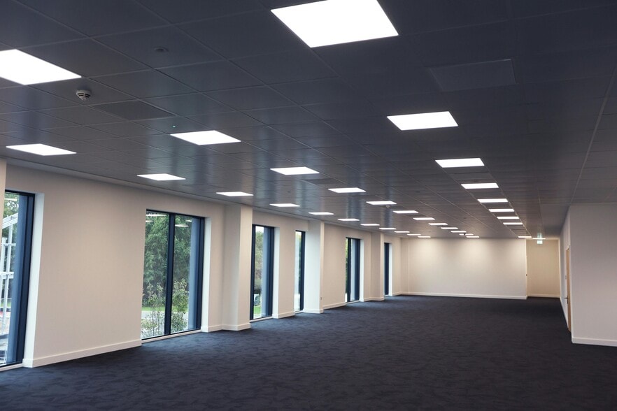 Westcott Venture Park, Westcott for lease - Building Photo - Image 2 of 13