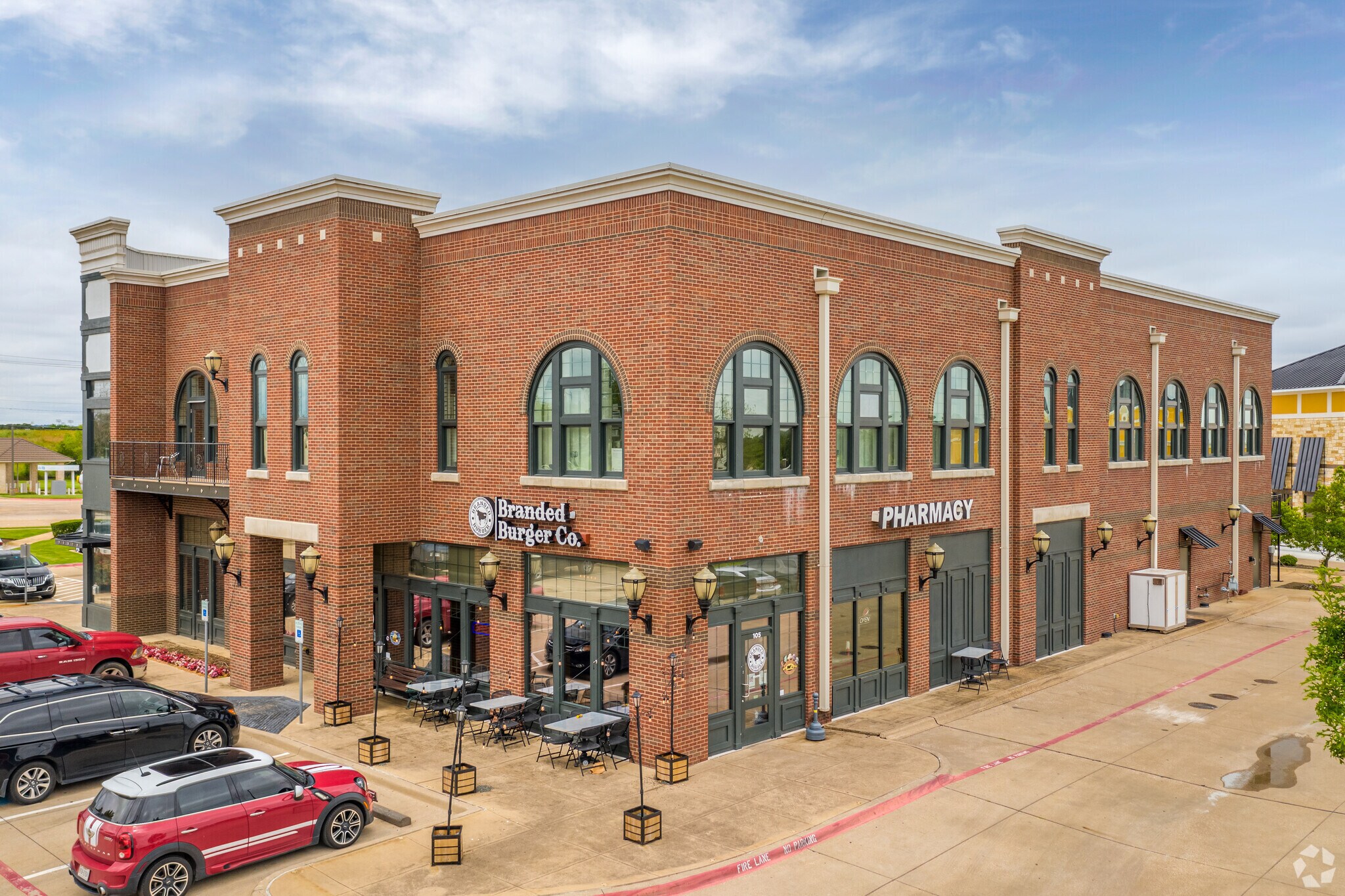 1831 E Broad St, Mansfield, TX for lease Primary Photo- Image 1 of 6