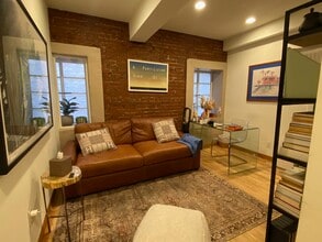 9615 Brighton Way, Beverly Hills, CA for lease Interior Photo- Image 2 of 2