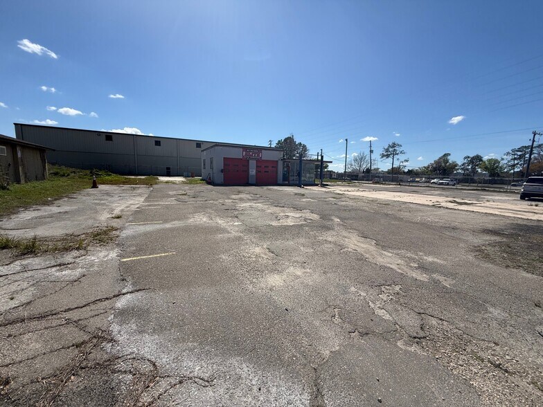 3960 Silver Star Rd, Orlando, FL à vendre - Photo du bâtiment - Image 2 de 36