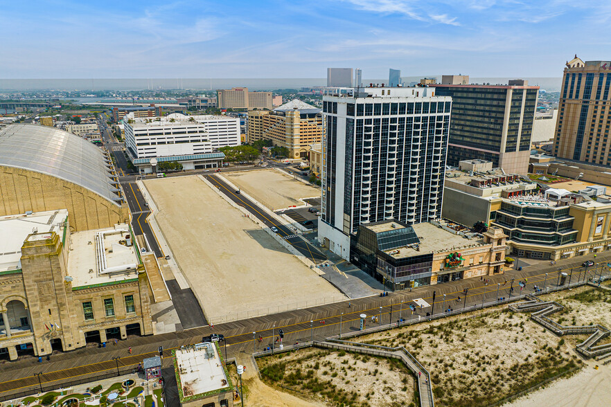 2201 Boardwalk, Atlantic City, NJ à vendre - Photo du bâtiment - Image 1 de 1