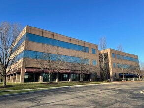500 Lincoln Park Blvd, Kettering, OH for lease Building Photo- Image 1 of 1