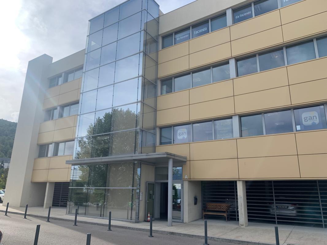 Bureau dans Aubagne à louer Photo du bâtiment- Image 1 de 6