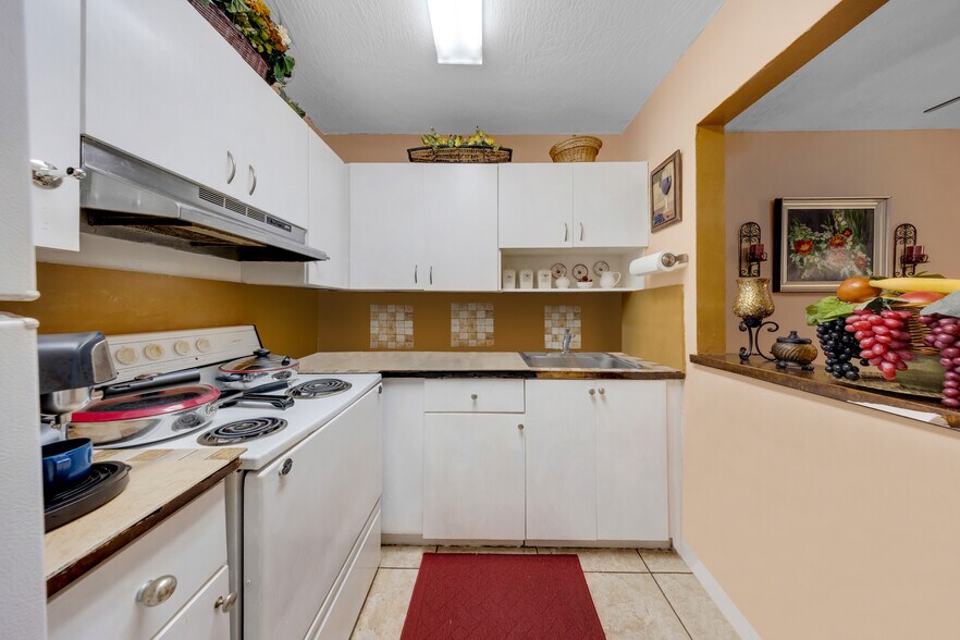 980 NW 45th Ave, Miami, FL à vendre - Photo du bâtiment - Image 2 de 13