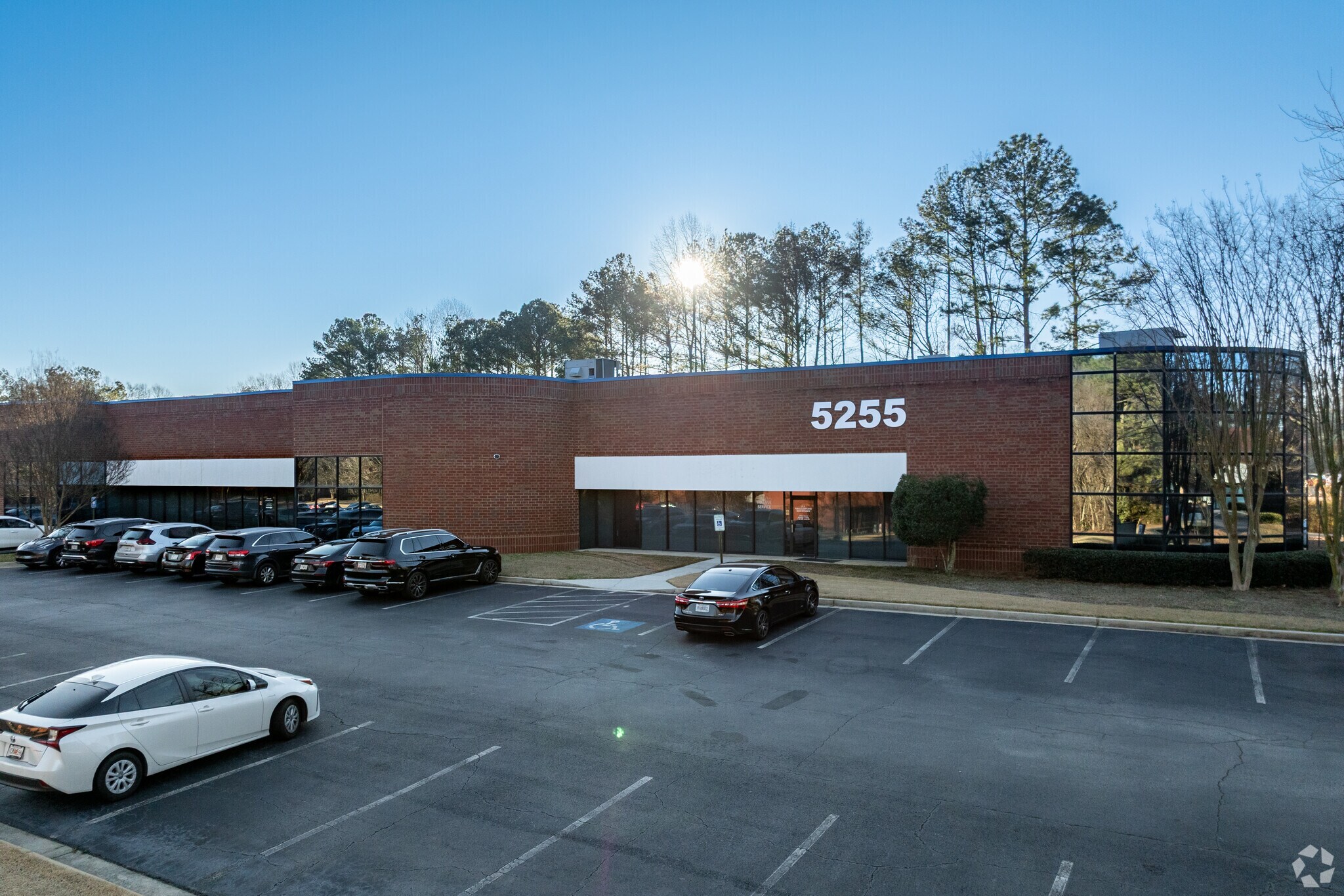 5255 Snapfinger Park Dr, Lithonia, GA for lease Primary Photo- Image 1 of 6
