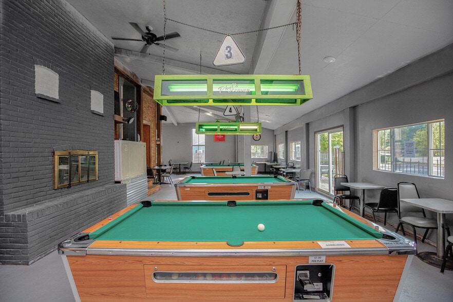 57968 County Road 7, Elkhart, IN à vendre - Photo du bâtiment - Image 2 de 21