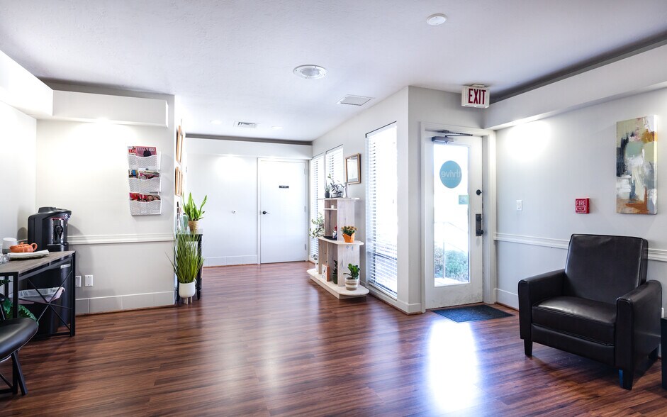 12734 Kenwood Ln, Fort Myers, FL à louer - Photo intérieure - Image 1 de 26