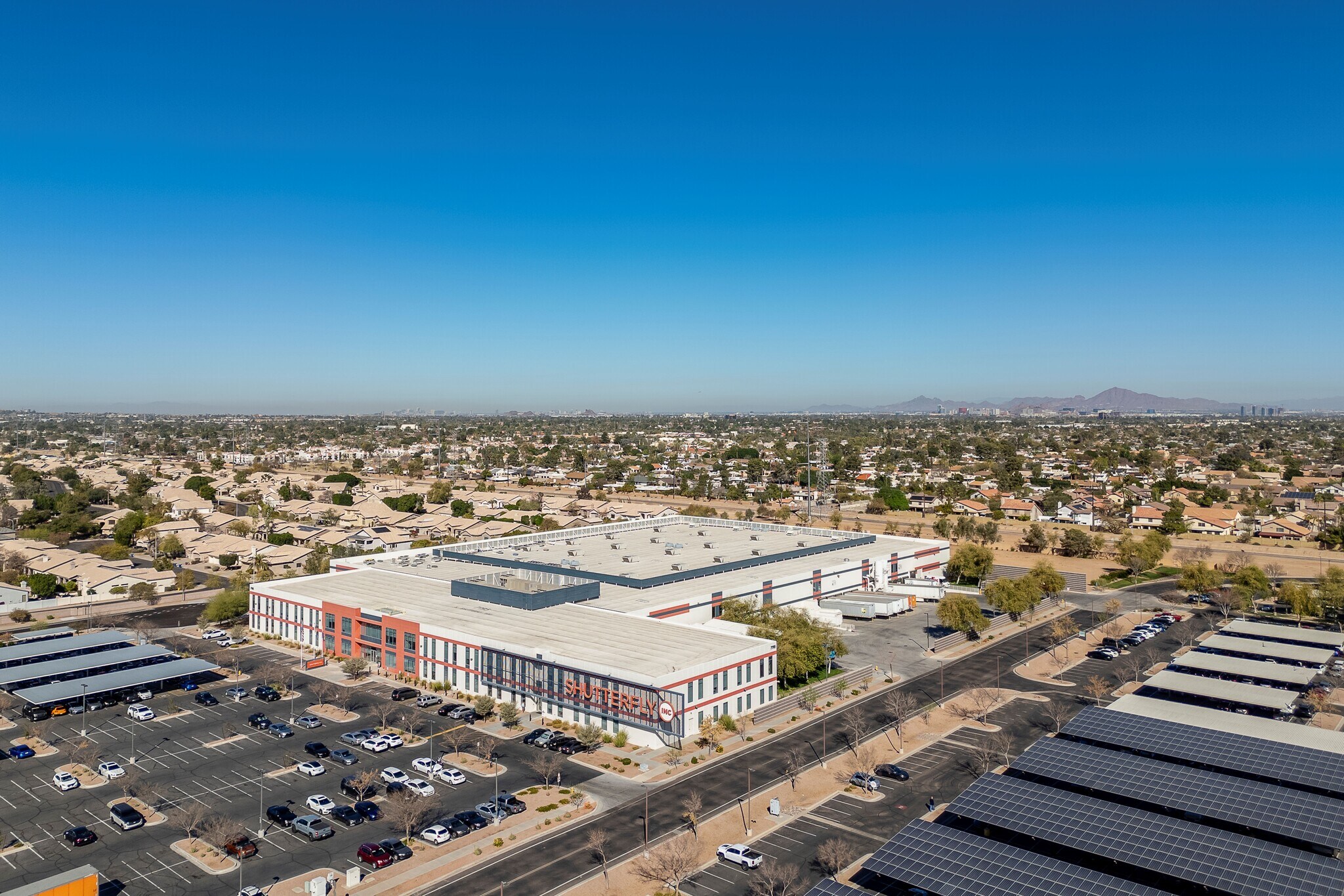 7195 S Shutterfly Way, Tempe, AZ à vendre Photo du bâtiment- Image 1 de 1