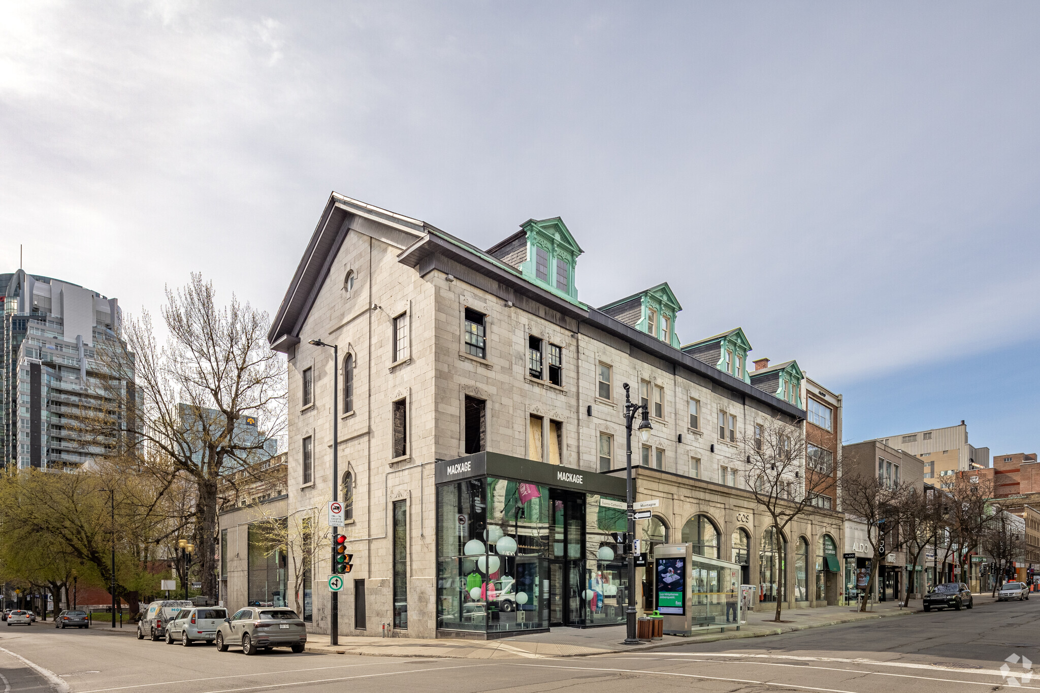 1308-1312 Rue Sainte-Catherine O, Montréal, QC à louer Photo du bâtiment- Image 1 de 4