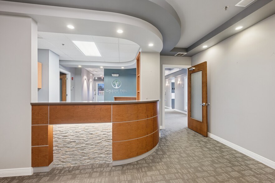 2300 Lehigh Ave, Glenview, IL à louer - Photo intérieure - Image 3 de 30