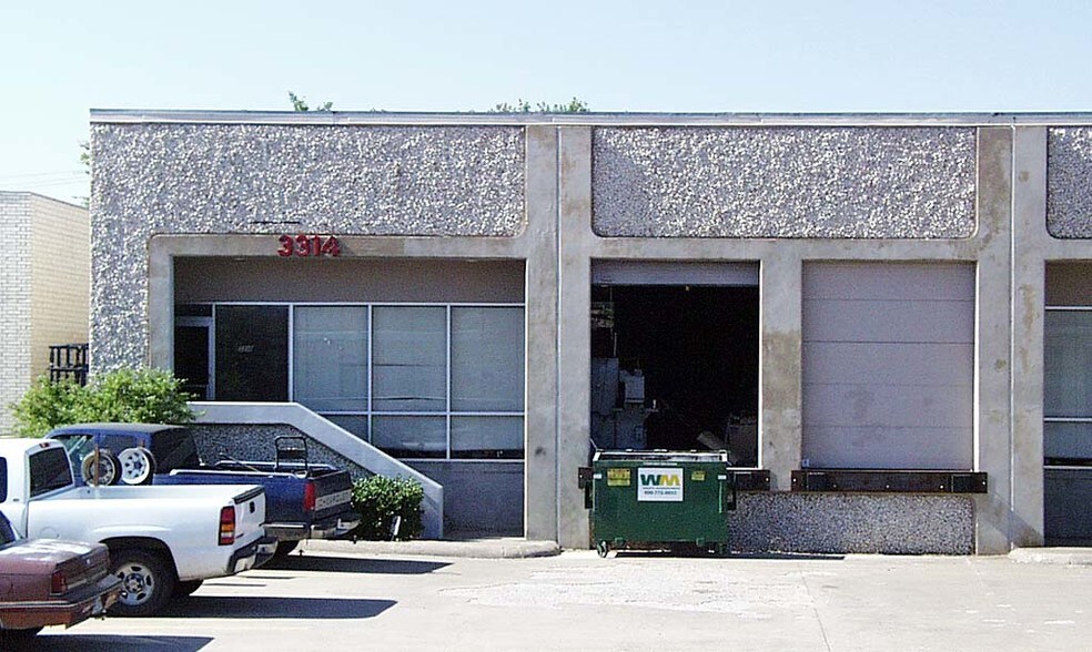 3300-3314 Garden Brook Dr, Farmers Branch, TX à louer - Autre - Image 2 de 4