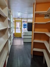 Retail in Vigo, Pontevedra for lease Interior Photo- Image 2 of 7