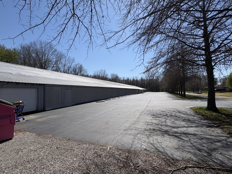 52 Cypress Ln, Guthrie, KY à louer - Photo du bâtiment - Image 1 de 2