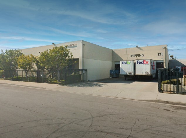 W 132nd Street Industrial portfolio of 2 properties for sale on LoopNet.ca - Primary Photo - Image 2 of 2