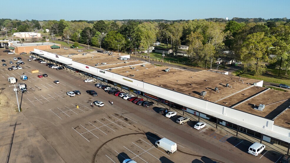 3117-3167 Us-80 E, Jackson, MS à louer - Photo du bâtiment - Image 3 de 3