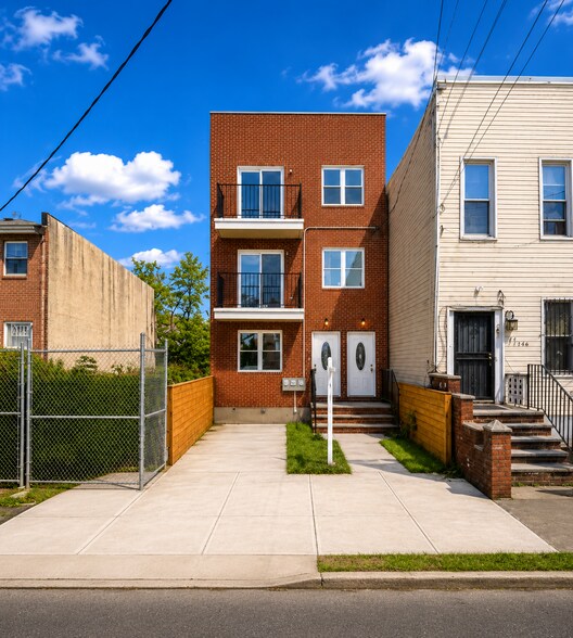 1116 Blake ave, Brooklyn, NY for sale - Building Photo - Image 1 of 9