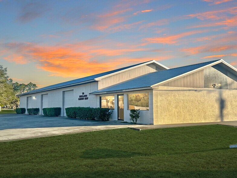 739 Glenwood Ave, Sebring, FL à vendre - Photo du bâtiment - Image 1 de 28