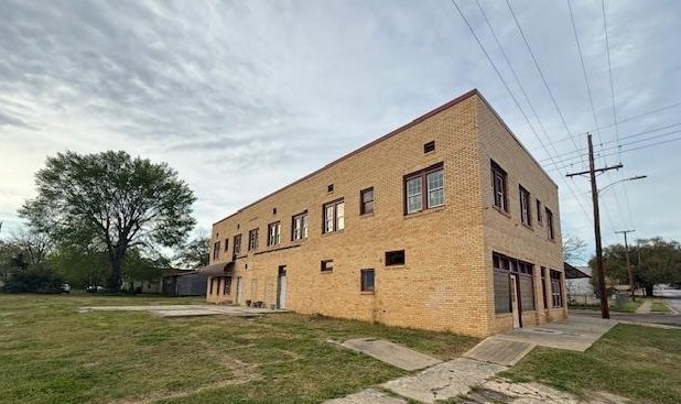 200 S Dean St, Gladewater, TX for sale - Building Photo - Image 2 of 3