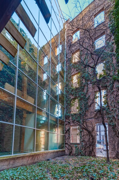 400 W Erie St, Chicago, IL à louer - Photo du bâtiment - Image 3 de 8