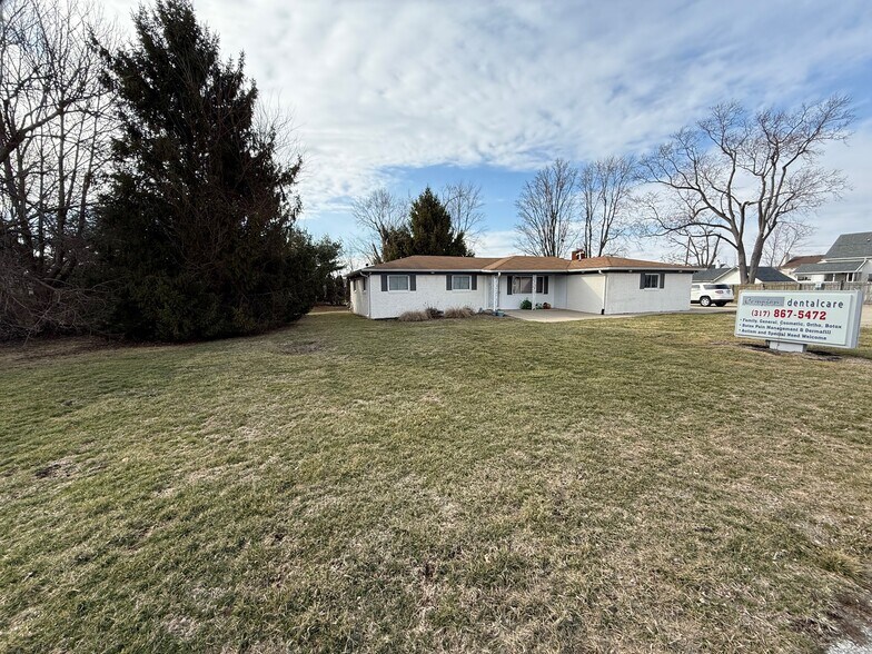 15626 Spring Mill Rd, Westfield, IN à vendre - Photo du bâtiment - Image 2 de 5