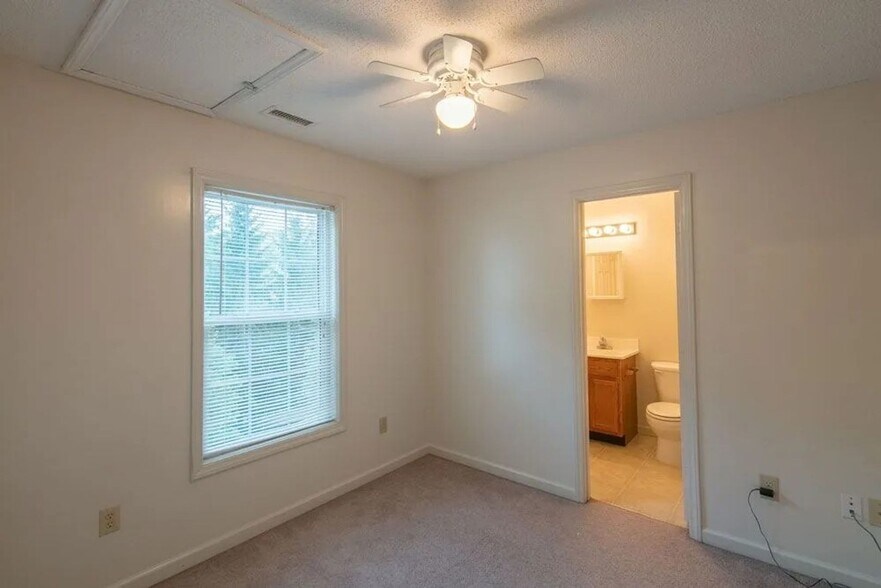 1794 Poplar Grove Rd, Boone, NC à vendre - Photo du bâtiment - Image 3 de 12