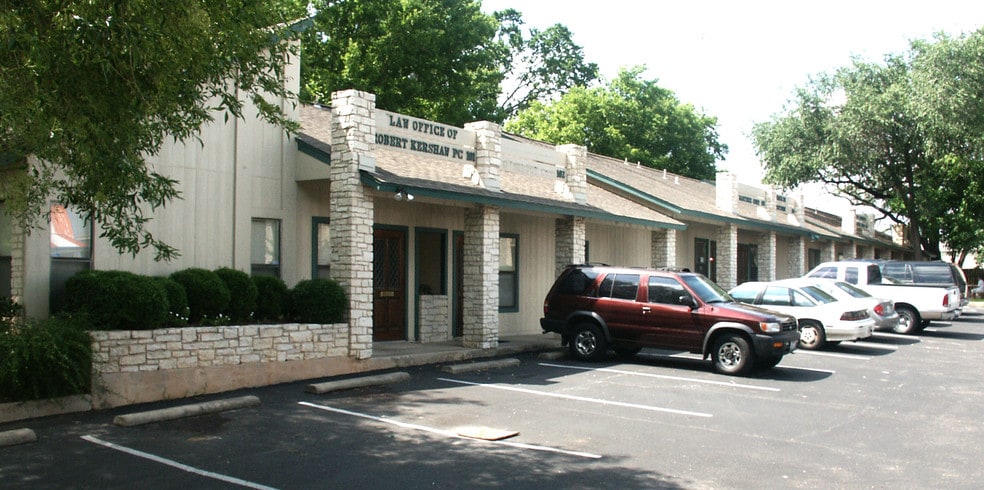 1825 Fort View Rd, Austin, TX for lease - Building Photo - Image 3 of 6