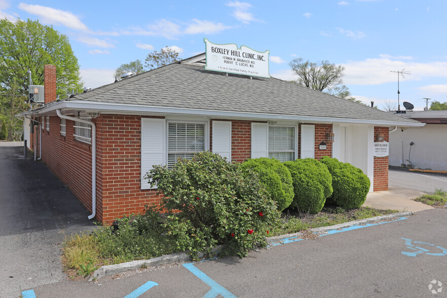 5501 Williamson Rd, Roanoke, VA for sale - Building Photo - Image 1 of 1