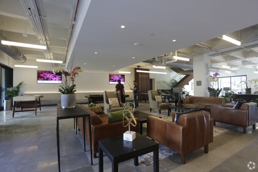 880 Apollo St, El Segundo, CA for lease - Lobby - Image 3 of 11