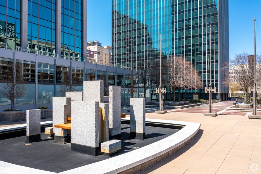 1 Constitution Plz, Hartford, CT à louer - Photo du bâtiment - Image 3 de 6