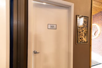 8414 SW Barbur Blvd, Portland, OR à louer Photo intérieure- Image 2 de 4