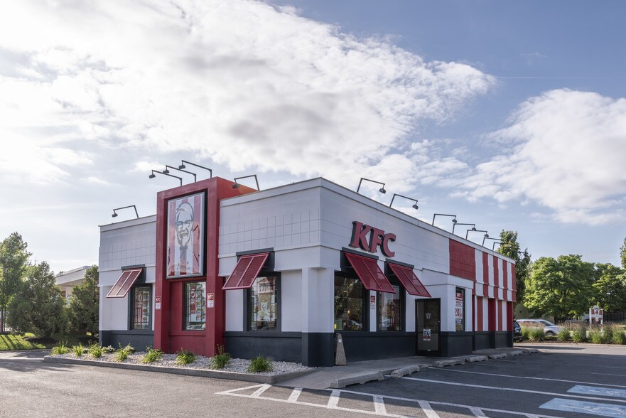 4103-4211 Mountain Rd, Pasadena, MD à louer - Photo du bâtiment - Image 2 de 8