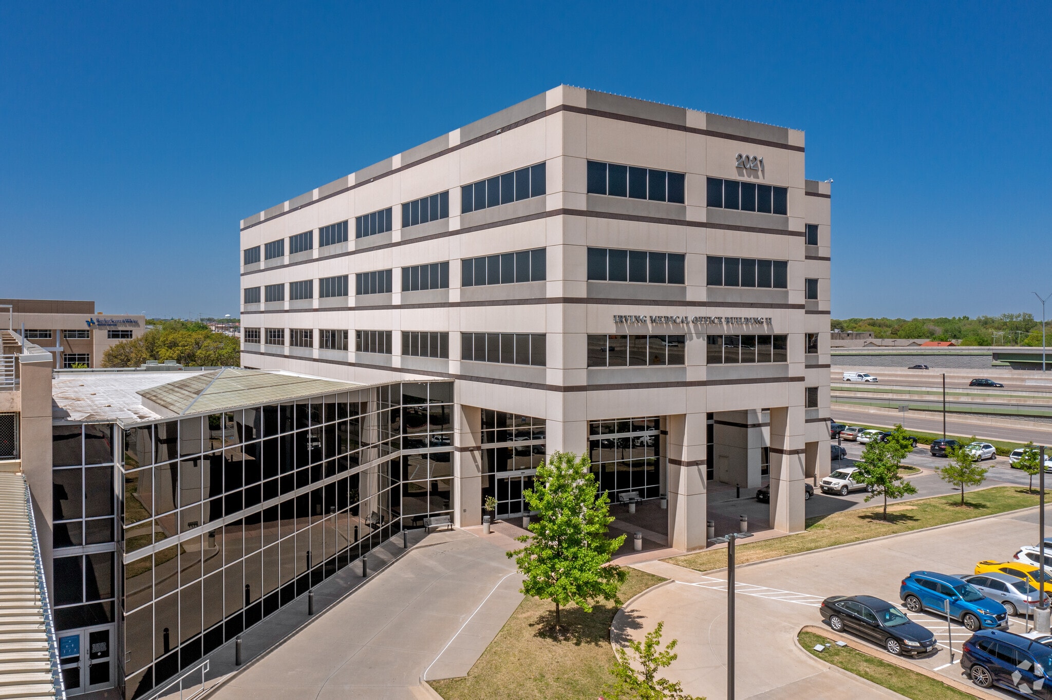 2021 N MacArthur Blvd, Irving, TX for lease Primary Photo- Image 1 of 17