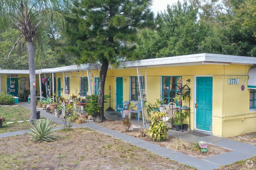 1770 N Fort Harrison Ave, Clearwater, FL à vendre - Photo du bâtiment - Image 2 de 5