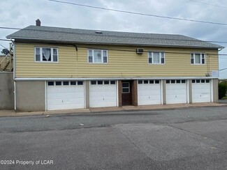 Plus de détails pour 426 W 13th St, Hazleton, PA - Vente au détail à vendre