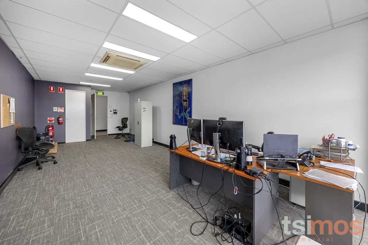 211 Warrigal Rd, Hughesdale, VIC 3166 - Unit 10 - - Interior Photo - Image 1 of 6