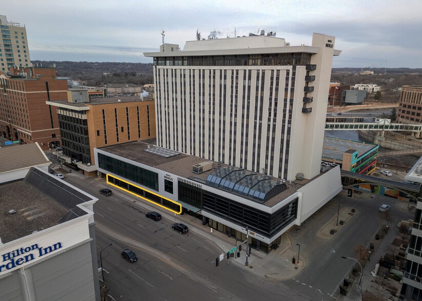 220 Broadway Ave S, Rochester, MN for sale - Building Photo - Image 2 of 6