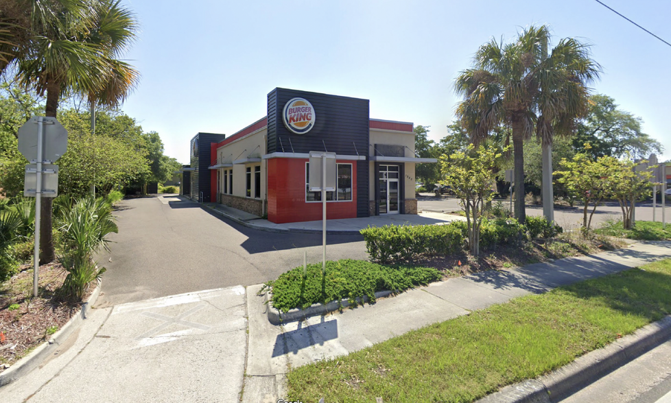 1940 S 8th St, Fernandina Beach, FL for lease - Building Photo - Image 1 of 4