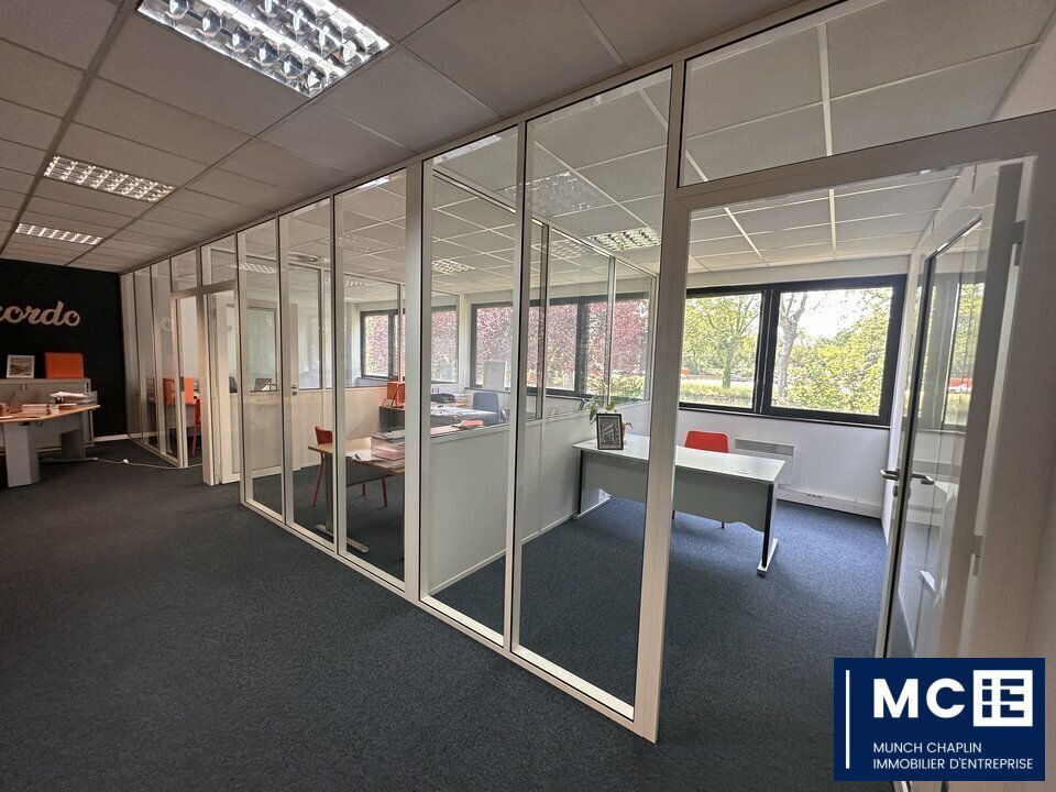 Office in Strasbourg for lease Interior Photo- Image 1 of 7