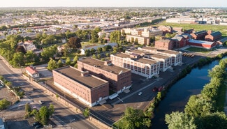 Plus de détails pour 2275 Bridge St, Philadelphia, PA - Local d'activités, Industriel à louer