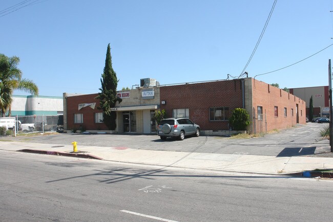 Plus de détails pour 13148 Saticoy St, North Hollywood, CA - Industriel à louer