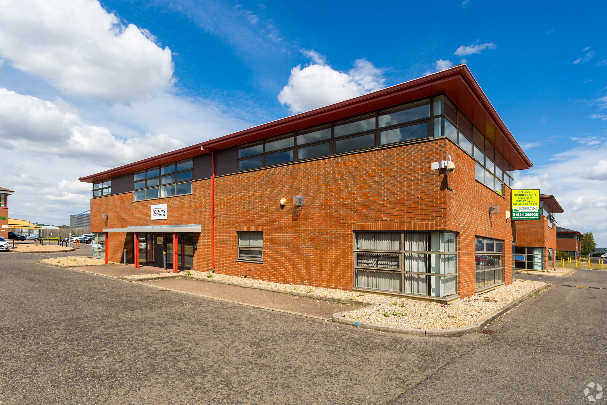 Sir Thomas Longley Rd, Rochester for sale Primary Photo- Image 1 of 8