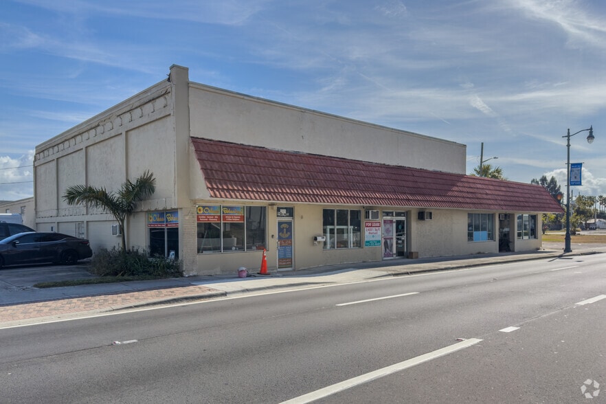 110-116 S US Highway 1, Fort Pierce, FL for sale - Primary Photo - Image 1 of 6