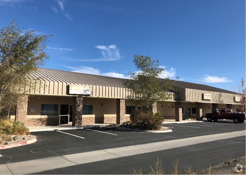 880-890 Cottonwood Ln, Fernley, NV for sale Primary Photo- Image 1 of 1