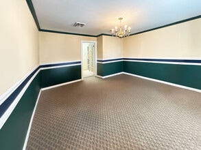 13-15 E Deer Park Dr, Gaithersburg, MD à louer Photo intérieure- Image 1 de 10