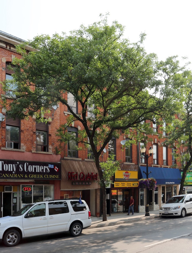 More details for 219-221 King St E, Hamilton, ON - Retail for Sale